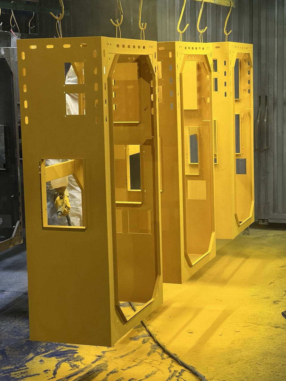 Порошковая покраска в цвет RAL желтый